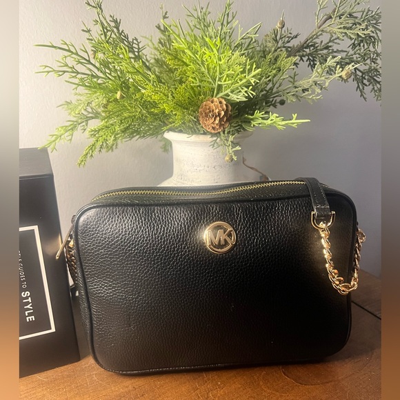 Michael Kors Fulton Crossbody (NWT) - Picture 9 of 9